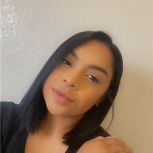 Meet your Posher, Anny